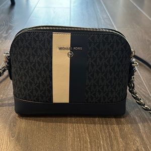 COPY - Michale Kors crossbody bag
